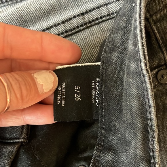 Womens capris - Picture 3 of 4